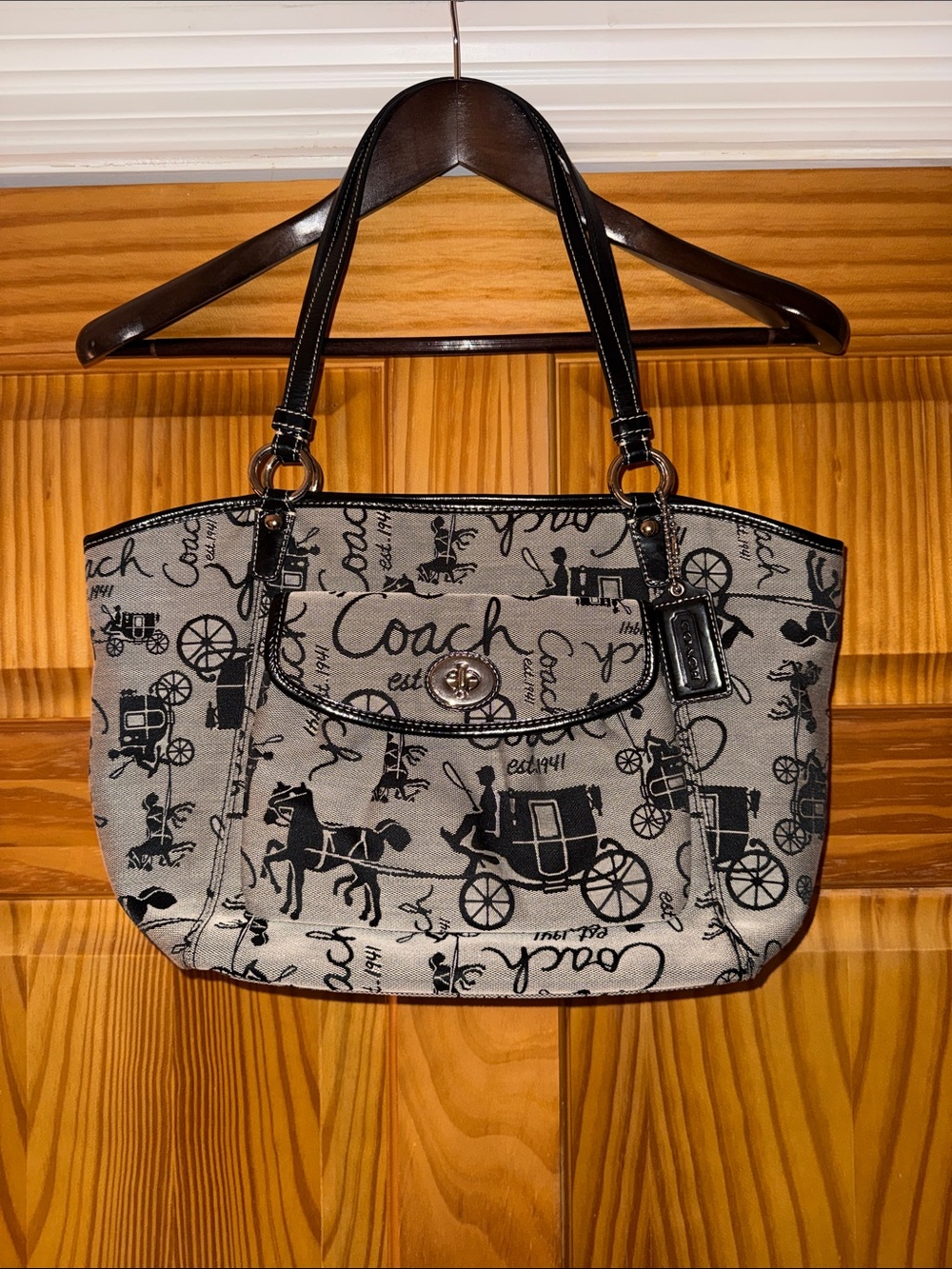 Vintage Coach Black and Cream Signature Tote with Turn-Lock Pocket carriage